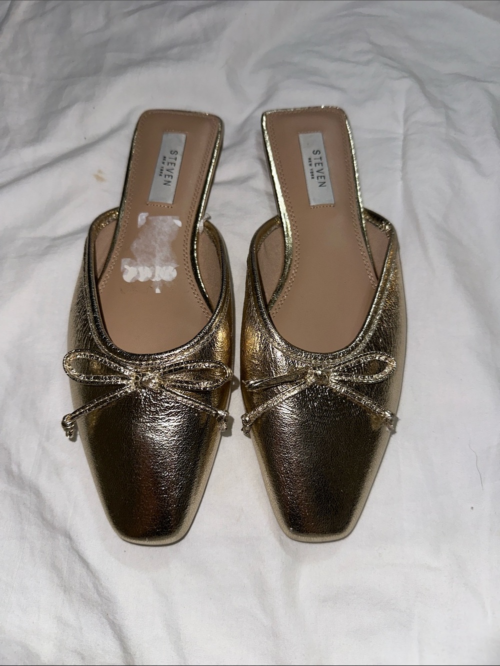 Steven New York Calandra Gold Metallic Slip On size 8